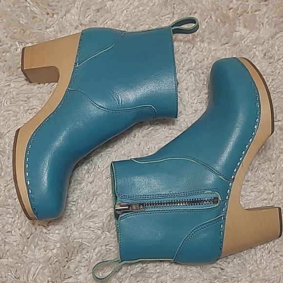 Swedish Hasbeens Shoes - Swedish Hasbeens Robin Egg Blue Leather Wooden Clogs Zip It Emy Ankle Boots S9.5